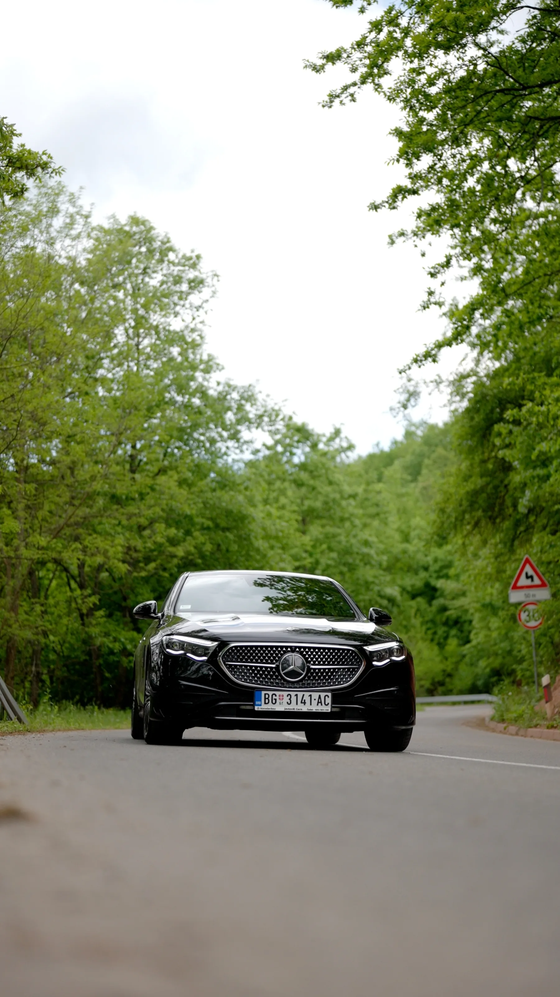 Luksuzna vozila Socrat Road Star